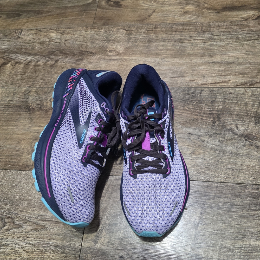 Brooks Women's Athletic Shoes - Lavender and Aqua